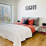 Peter's Lucky Home, Modern Neubau Am Balaton *