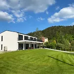 Peter's Lucky Home, Modern Neubau Am Balaton *