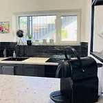 Peter's Lucky Home, Modern Neubau Am Balaton Apartment *
