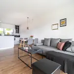 Peter's Lucky Home, Modern Neubau Am Balaton Apartment *