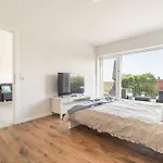 Peter's Lucky Home, Modern Neubau Am Balaton Appartement *