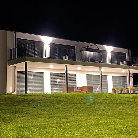 Peter's Lucky Balaton, Apartman
