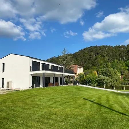 Peter's Lucky Home, Premium Am Balaton *
