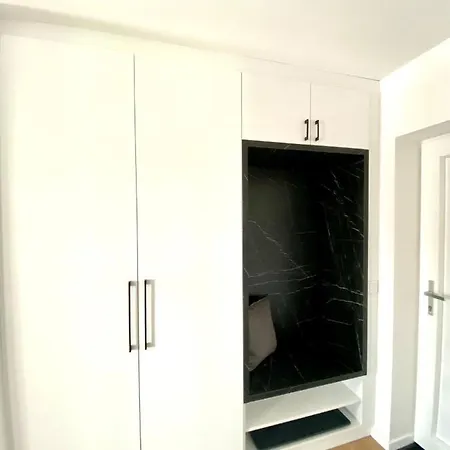 Peter's Lucky Home, Premium Am Balaton Apartment Vonyarcvashegy