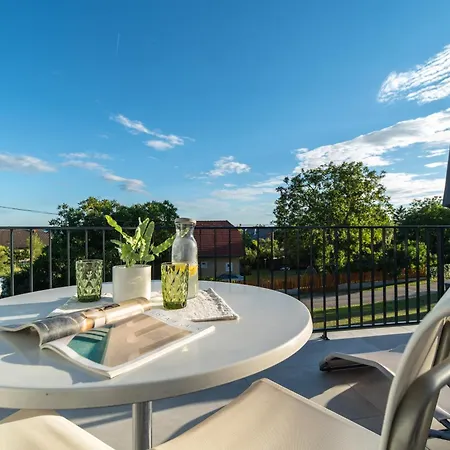 Peter's Lucky Home, Premium Am Balaton Vonyarcvashegy