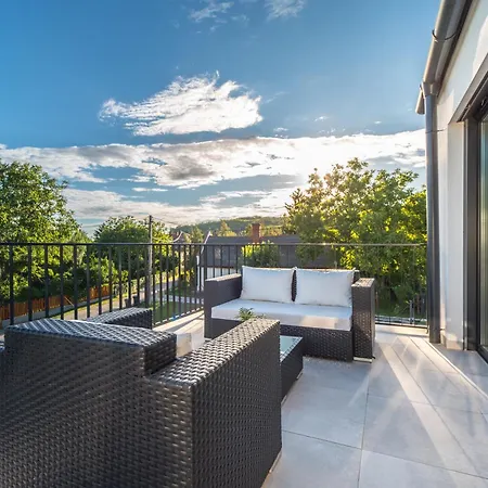 Peter's Lucky Home, Premium Am Balaton Vonyarcvashegy