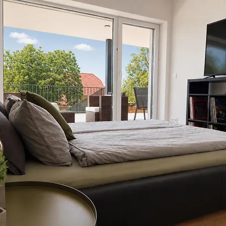 Peter's Lucky Home, Premium Am Balaton Apartment Vonyarcvashegy