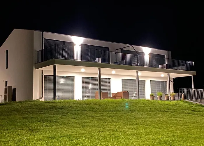 Peter's Lucky Home, Modern Neubau Am Balaton Apartmán