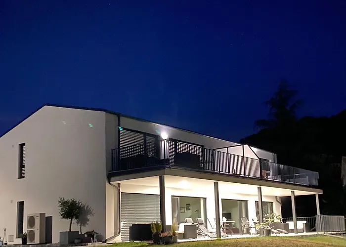 Peter's Lucky Home, Modern Neubau Am Balaton פוניארצוושהג'